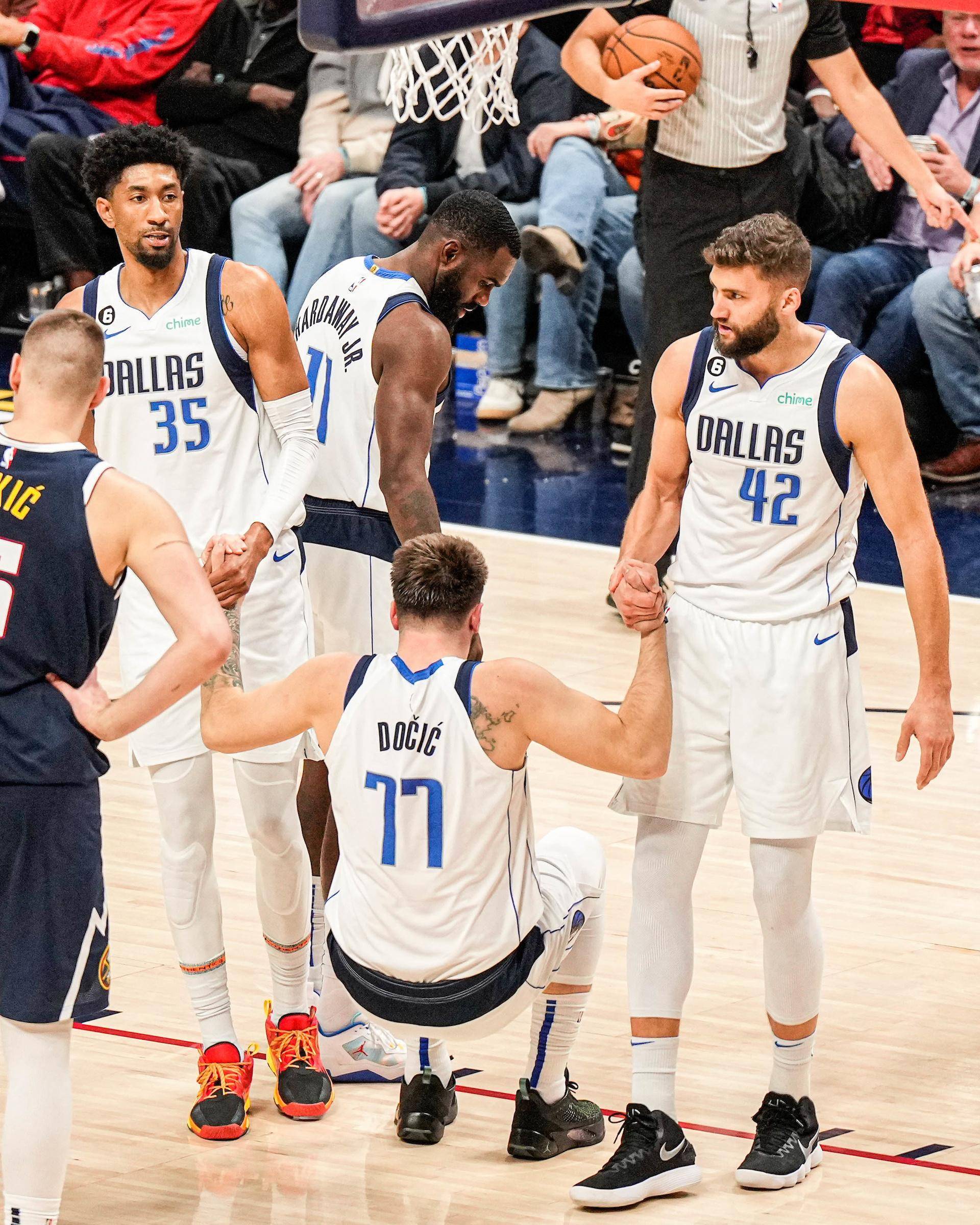 关于冲刺阶段俄克拉荷马雷霆调整名单以备欧超杯东契奇在篮网比赛中出色防守，这操作让人直呼：瓦伦西亚冲刺阶段外线爆发的信息