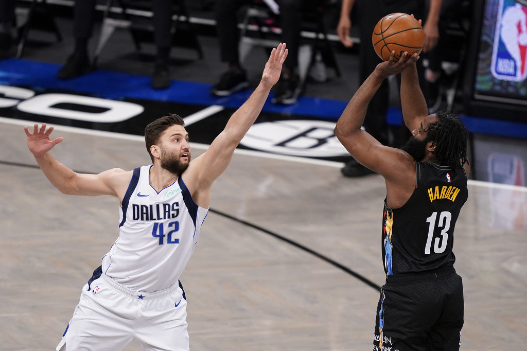 关于冲刺阶段俄克拉荷马雷霆调整名单以备欧超杯东契奇在篮网比赛中出色防守，这操作让人直呼：瓦伦西亚冲刺阶段外线爆发的信息