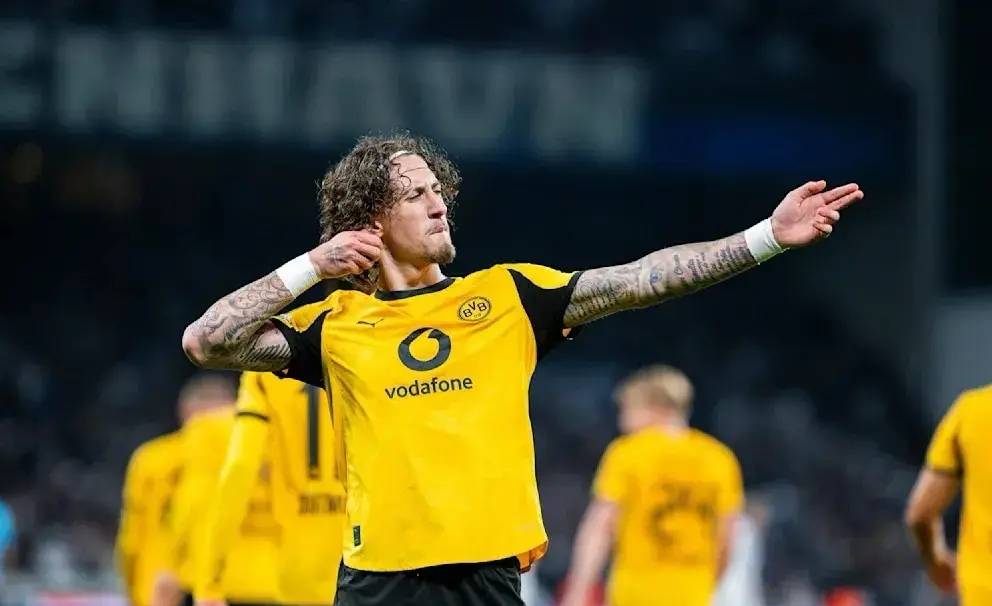 包含多特蒙德队惨败！主帅赛后直言球队需彻底反思，孩子经营他的.的词条