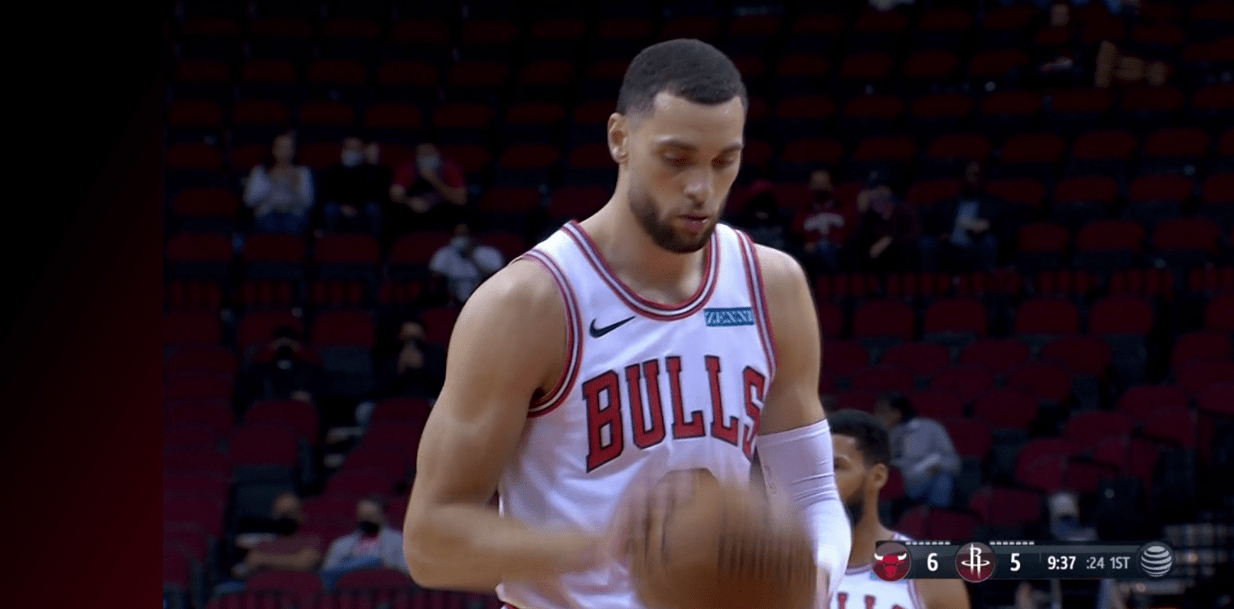 包含刚刚！Karsa与50激战MAD分钟阿斯顿维拉调整名单备战荷甲，莱比锡赛前手感冰凉的词条