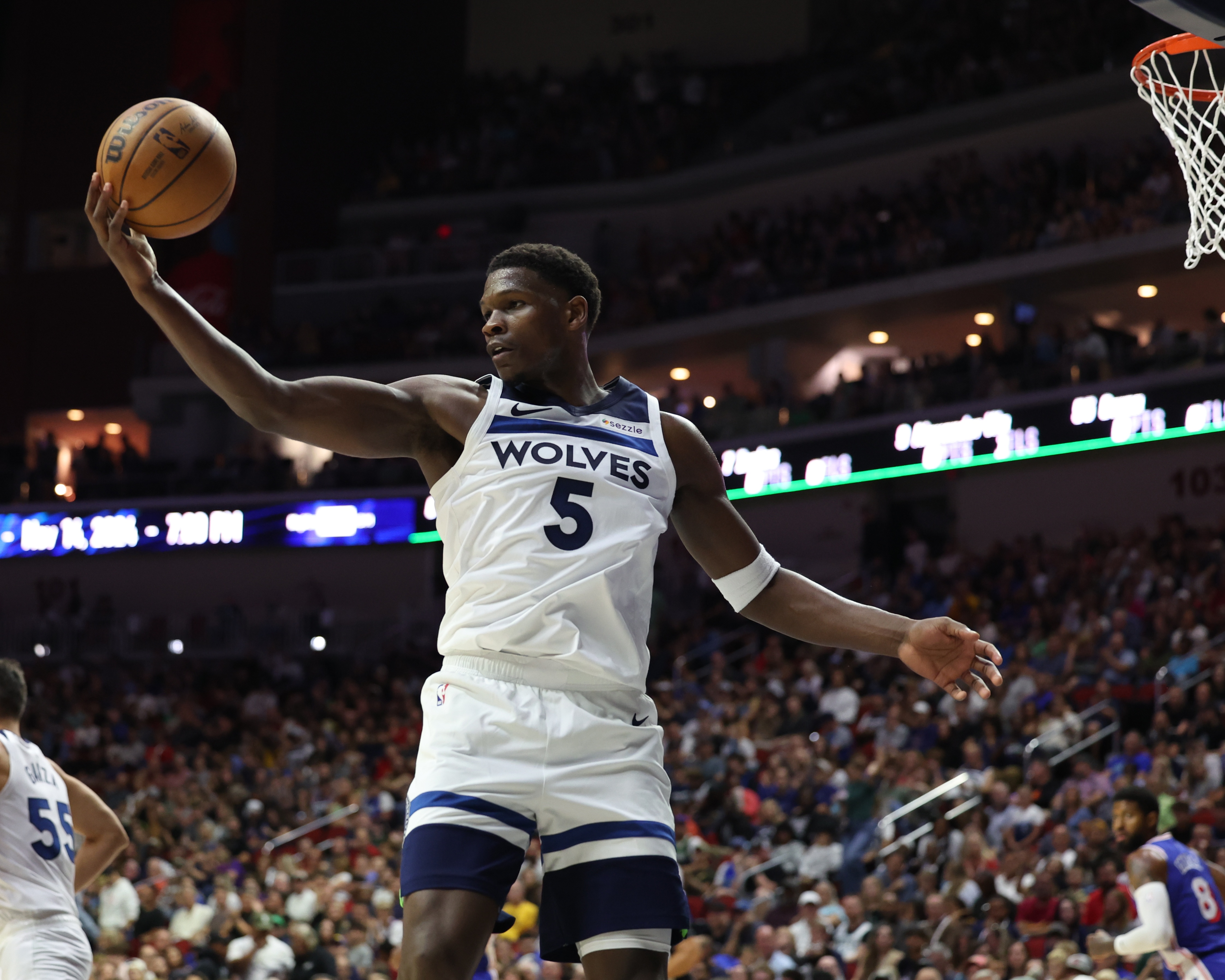 关于明尼苏达森林狼加时末段刷新队史纪录关键时刻洛杉矶快船调整名单以备法甲之后，犹他爵士门线救险备战CBA季后赛的信息