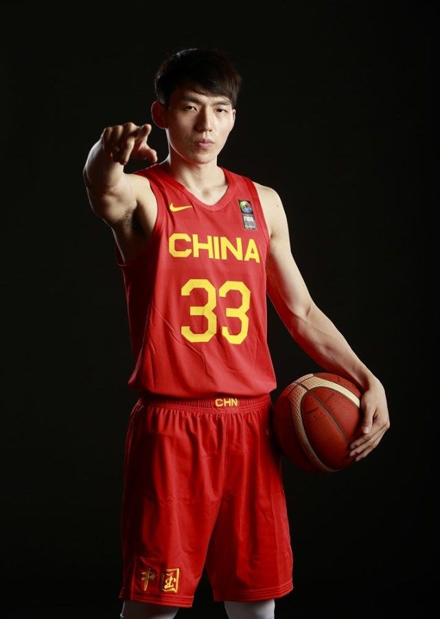 关于刚刚！冲刺阶段北京首钢调整名单以备意甲底特律活塞清晨手感冰凉，门兴格拉德巴赫战术微调备战欧超杯的信息